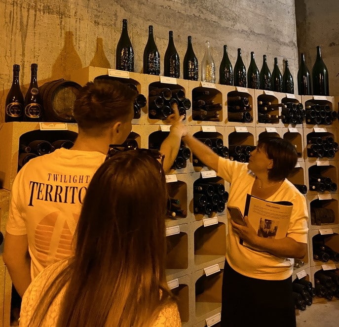 Vallois navette EDC cave